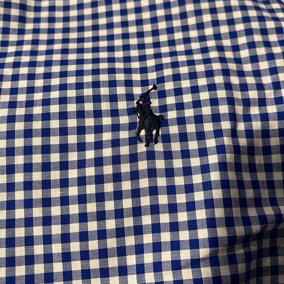 Shirt- button down, short sleeves - Picture 2 of 3